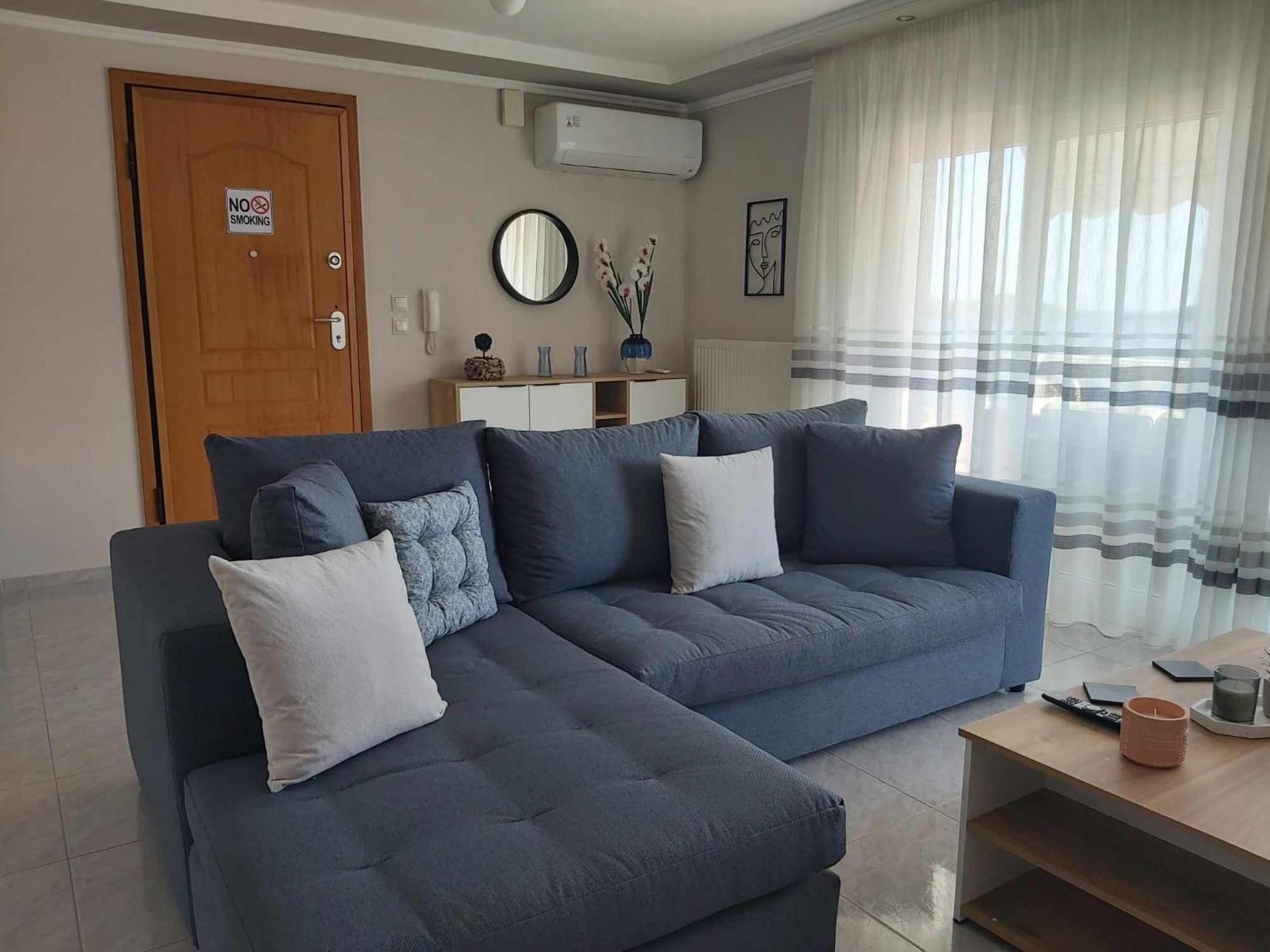 Upon The Hill Apartment Néa Péramos Екстериор снимка